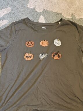 Sonoma Kids Dark Gray Tee with Pumpkin Graphics